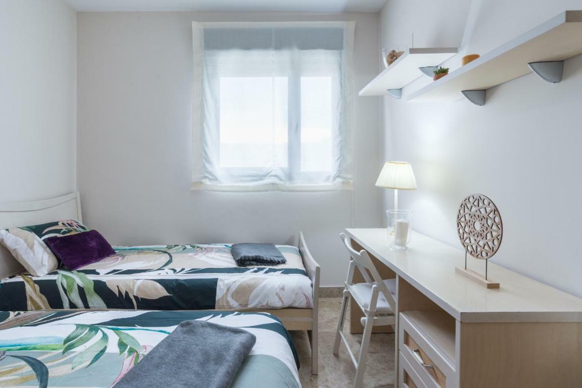 Keywise Perfect Location Next To Maria Zambrano Station, , ,pool And Free Parking * Málaga